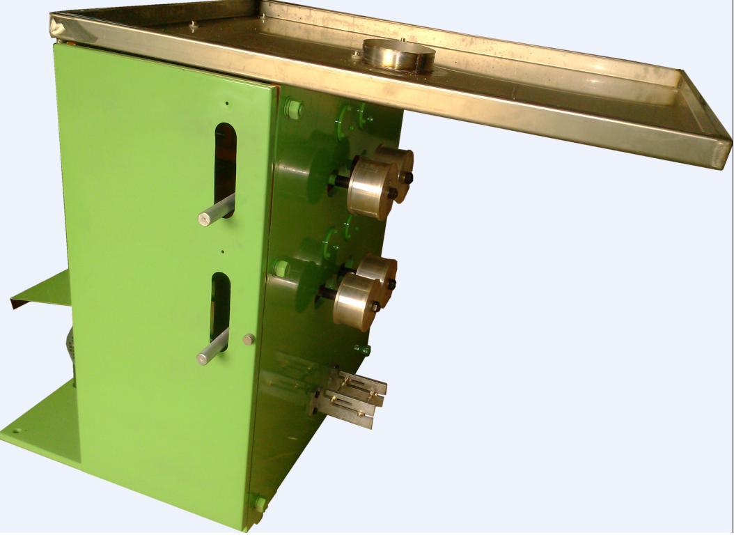 高纯石英管垂直拉管成型机(两组轮)