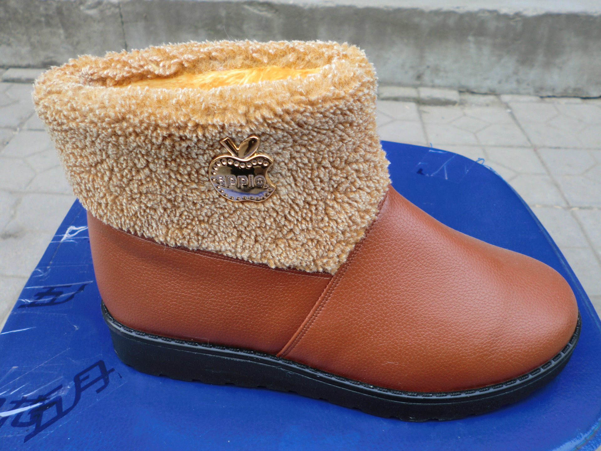 河北实在人 皮革棉靴低筒 女 保暖棉靴批发 货号1306 厂家直销