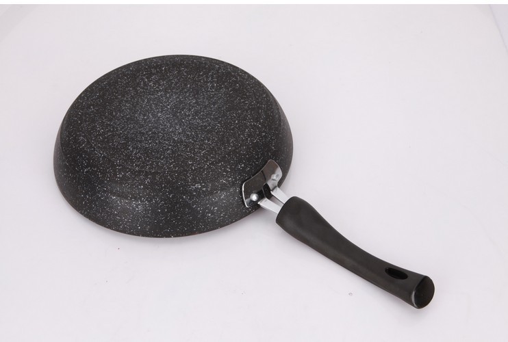 厂家直销2013年新品煎锅麦饭石煎锅节能环保