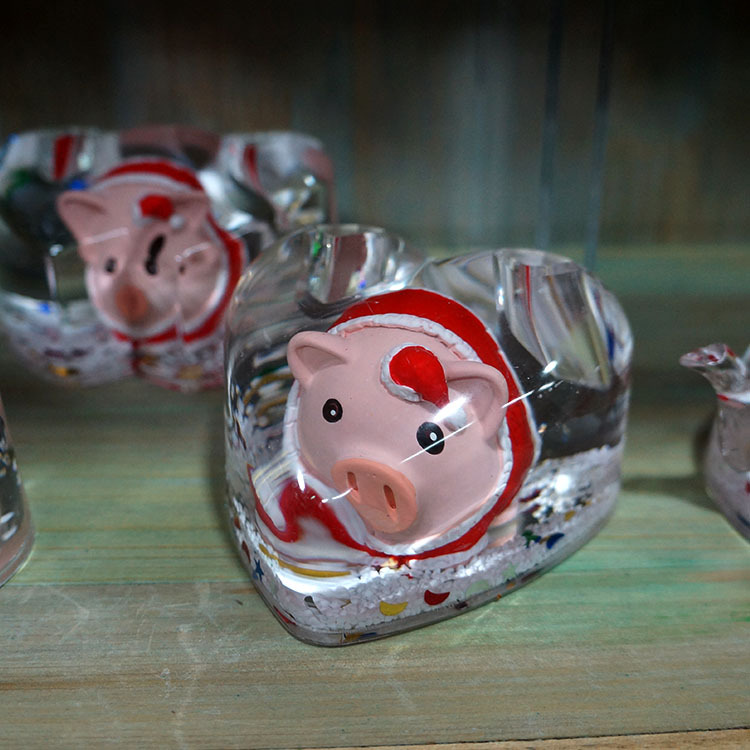 可爱小猪入油笔插笔筒 油笔筒摆件 办公商务学生批发