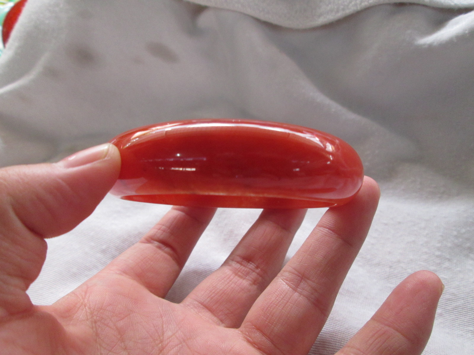 玉石工艺品批发石英岩手镯红色玉镯子翡翠和田玉批发