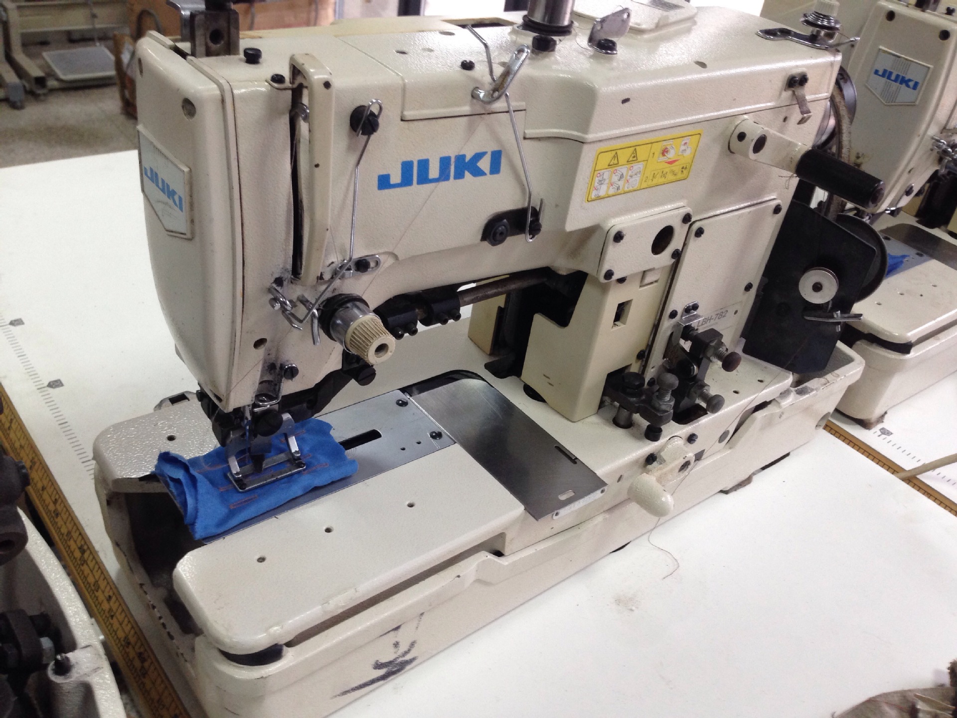 新到重机781平头锁眼机20台,8-9成新.