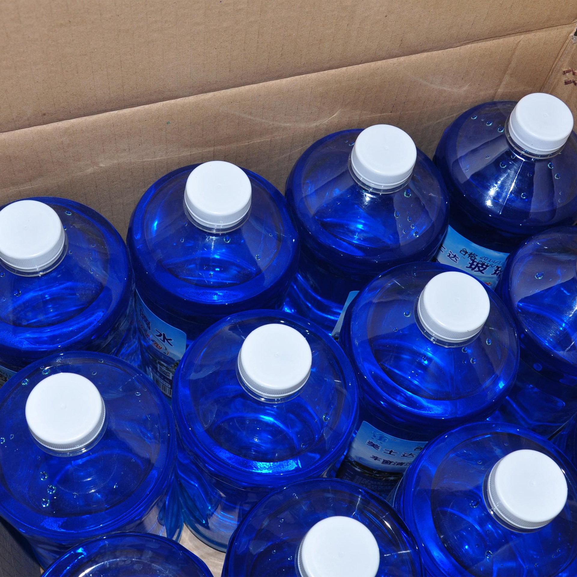 厂家批发玻璃水/西安汽车用品/美士达西安玻璃水/商场超市供.