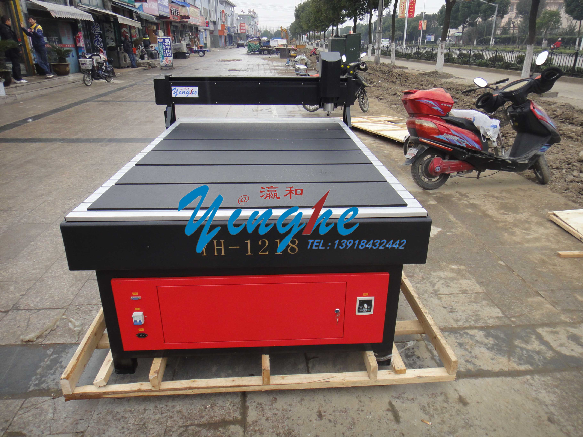 1225大型广告雕刻机 广告木工雕刻机CNC电脑雕刻机