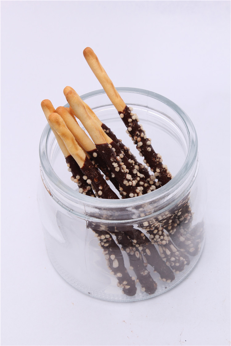 香甜巧克力48g脆米棒 盒装饼干外涂巧克力脆香米休闲食品批发代理