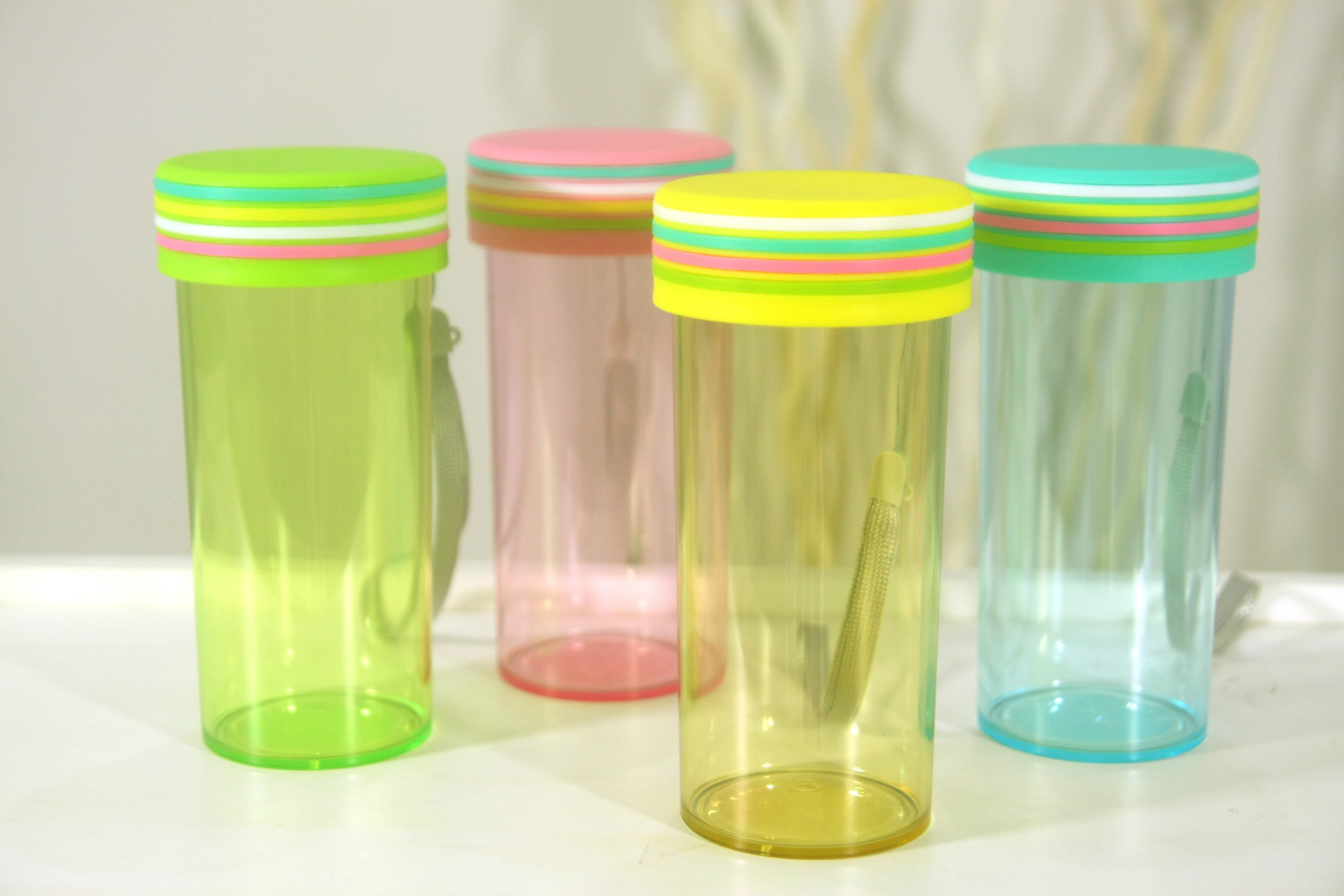 好耐 高品质炫彩杯 350ml水杯 便携密封杯 防漏杯 随手杯