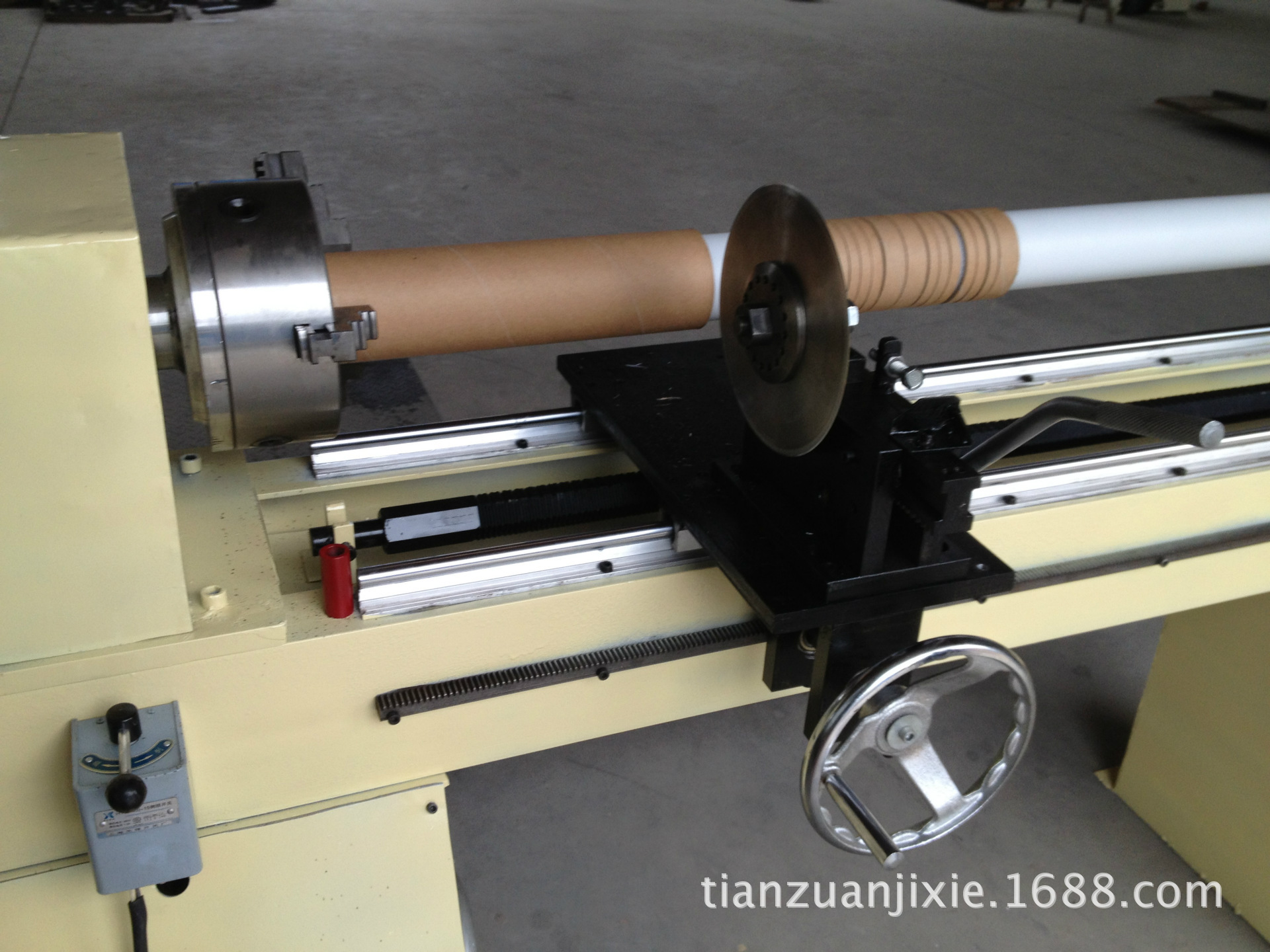 手动圆刀裁切机 膜类纸类胶带分切机 手动切台13776297499