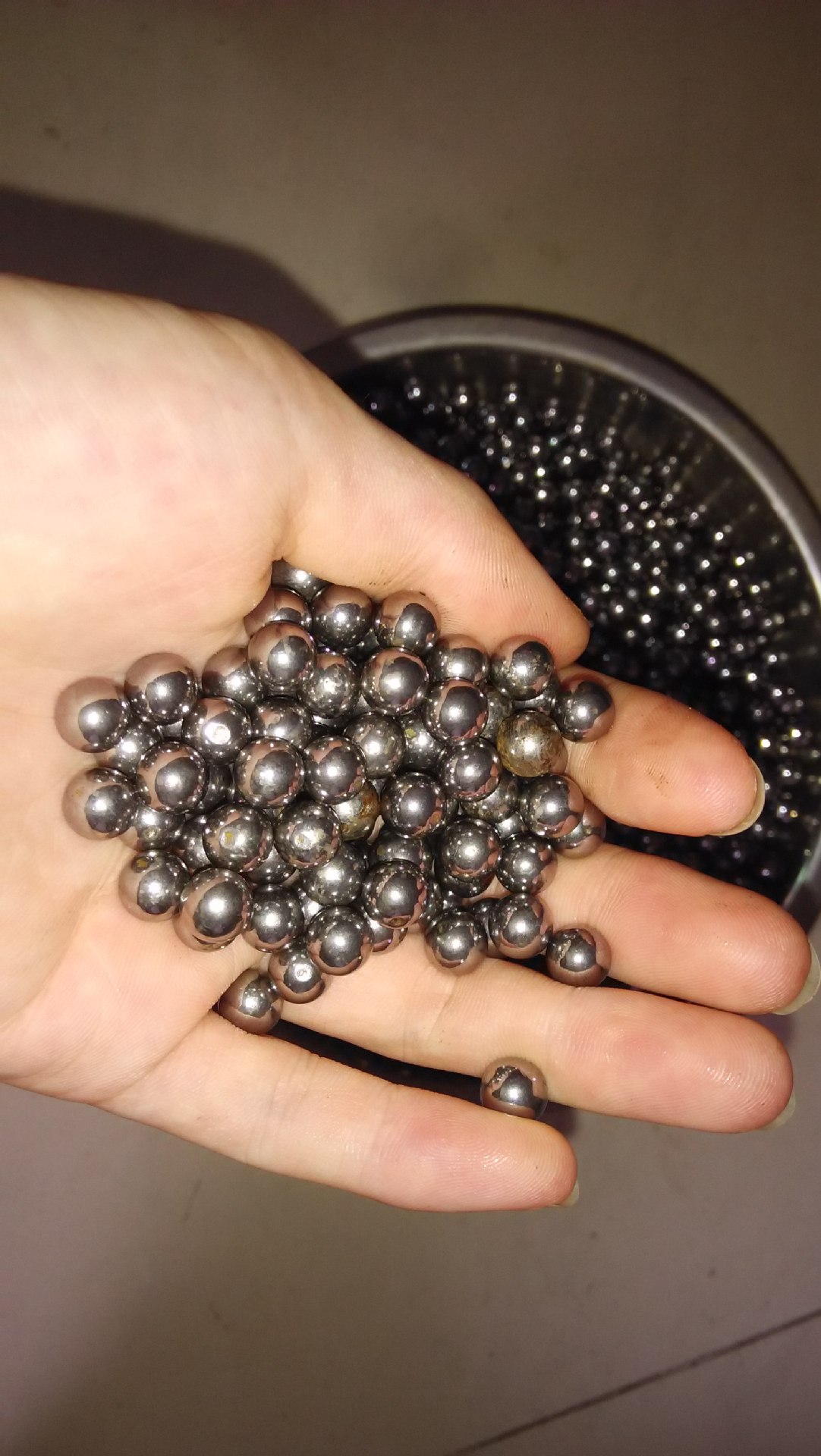 8mm碳钢钢珠 滚珠 镜面抛光无油