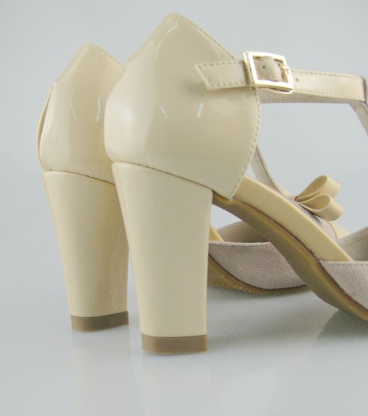 新款真皮女鞋丁字式女凉鞋高粗跟女小码女鞋单鞋小码31码32码33码图片