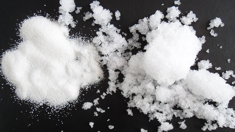 批发优质雪花,人造雪,适用商场,滑雪场,影视舞台等各种场合