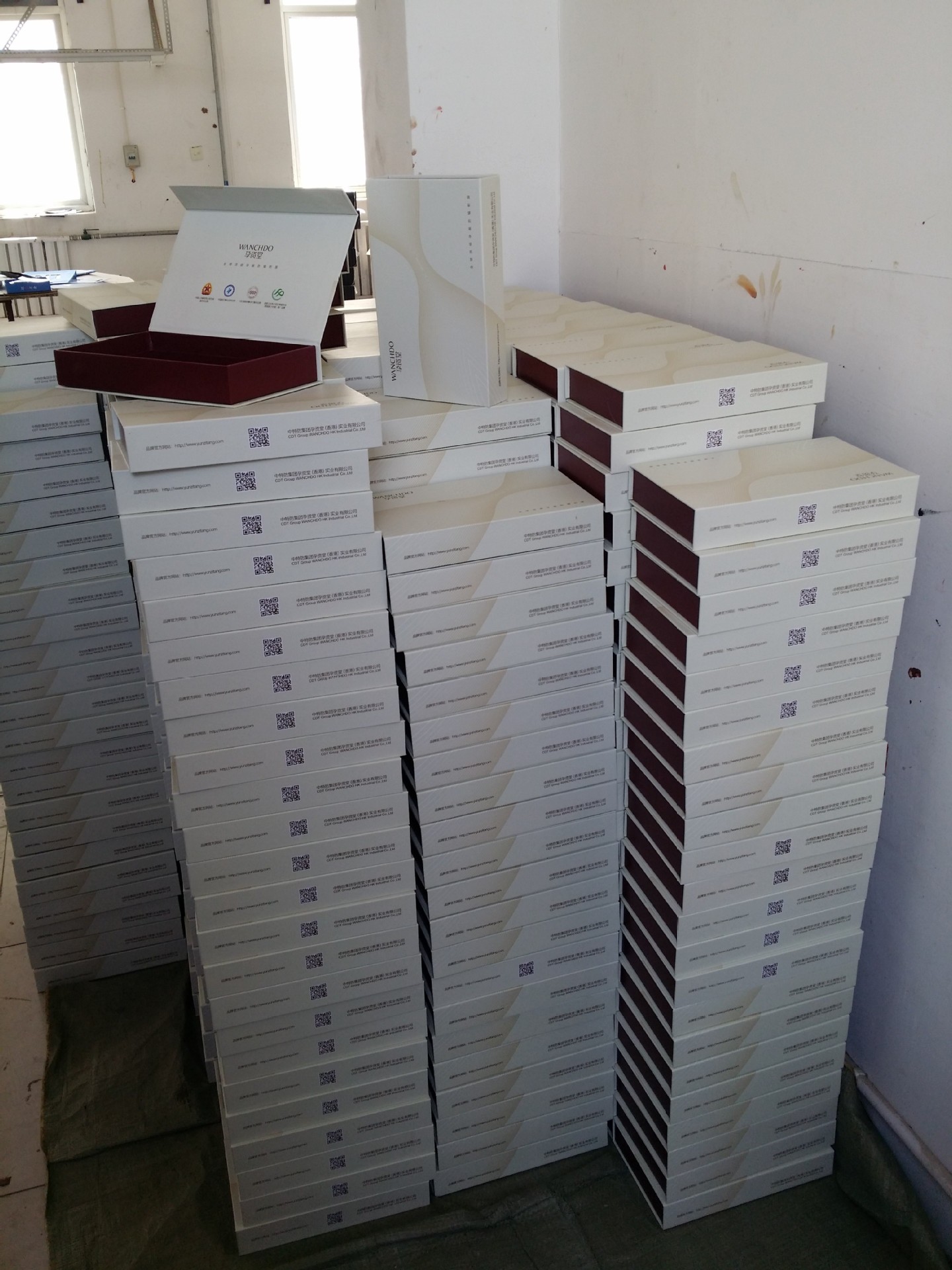 婴儿衣服礼盒新生儿用品母婴套装满月礼物婴幼儿套装包装盒定做