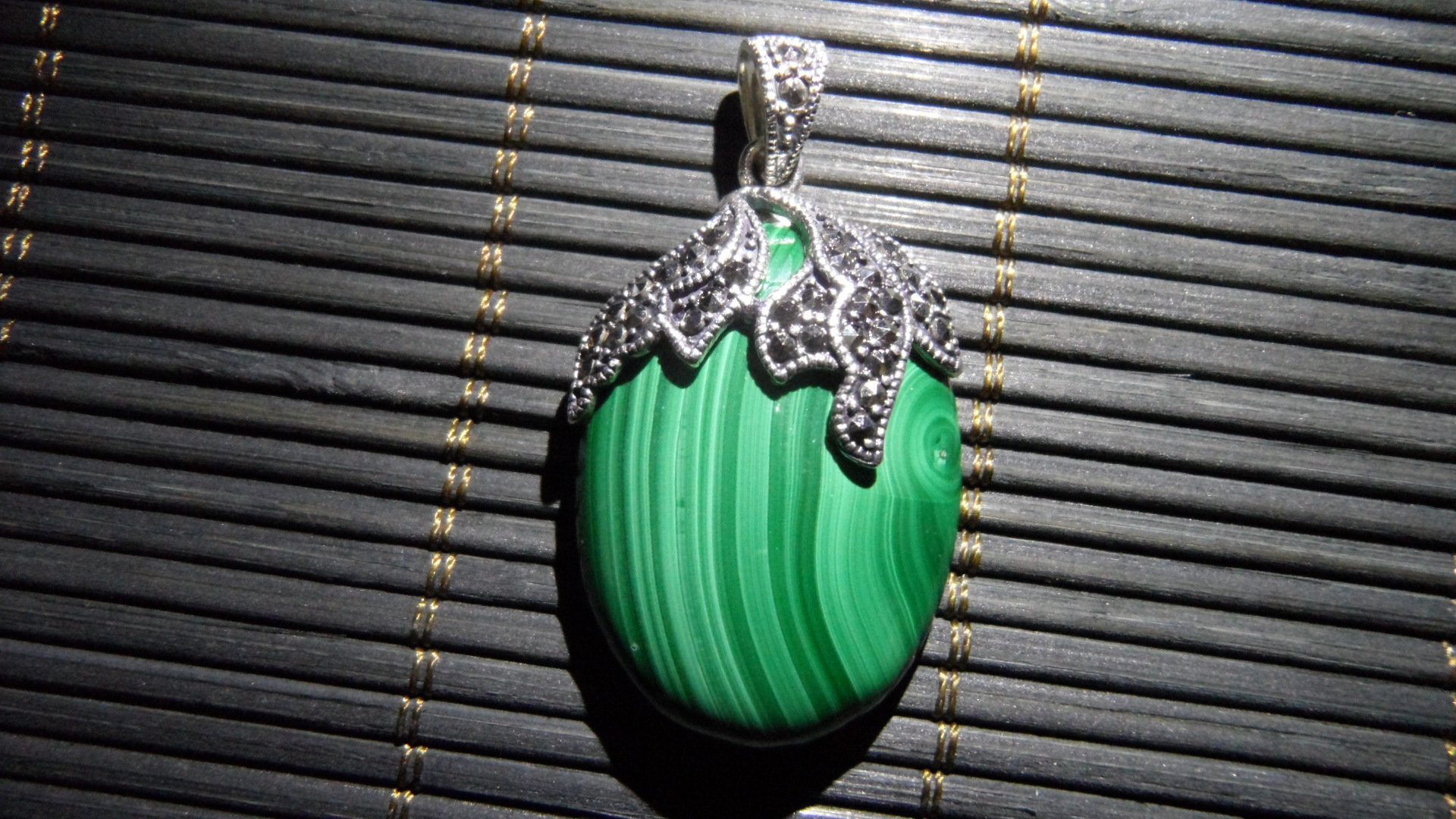 【昌威】复古925泰银天然孔雀石吊坠 p10218