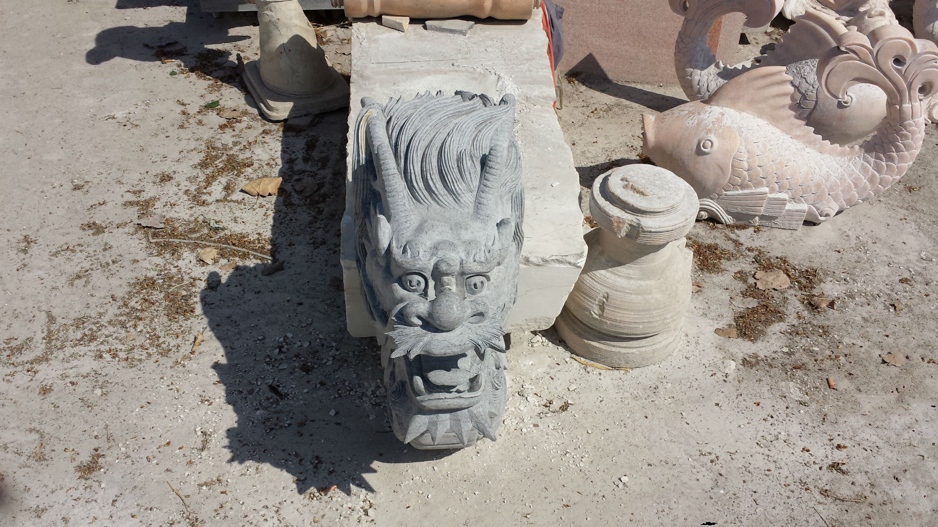 现货供应青石石雕喷水龙头