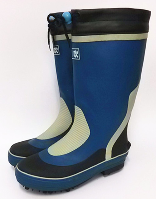 男士钓鱼防水雨靴 钉底防滑耐磨 单款天然橡胶 一件批发