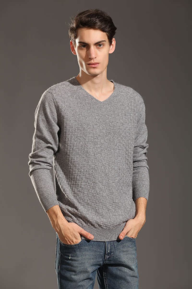 商务时尚男装貂绒衫v领扭花貂毛衫 男打底短款针织衫秋冬新款毛衣图片