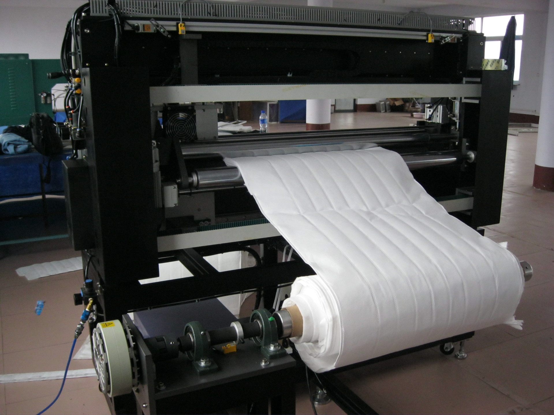 滤袋制造系列设备自动集尘套过滤袋焊接机