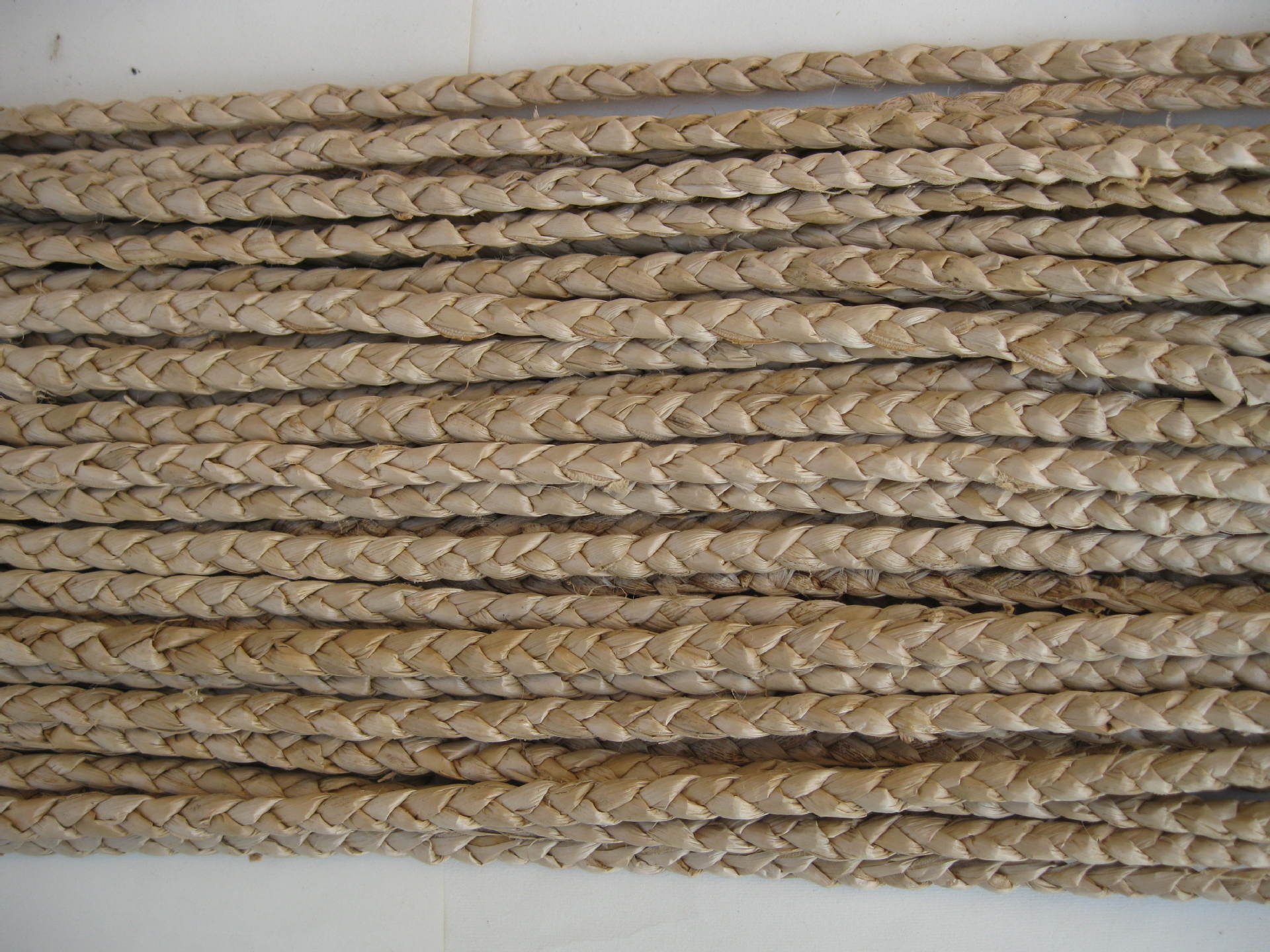 供应山东编织工艺天然蒲草三股辫