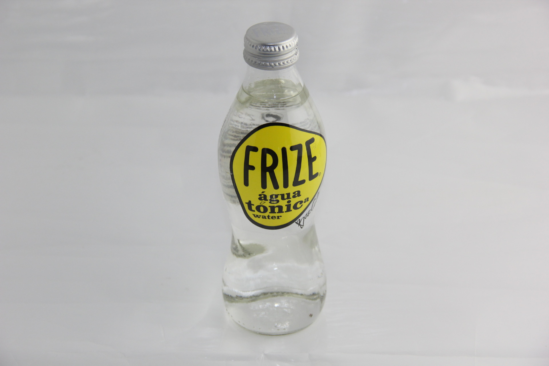 葡萄牙 进口食品 冻爽汤力汽水250ml 零食批发