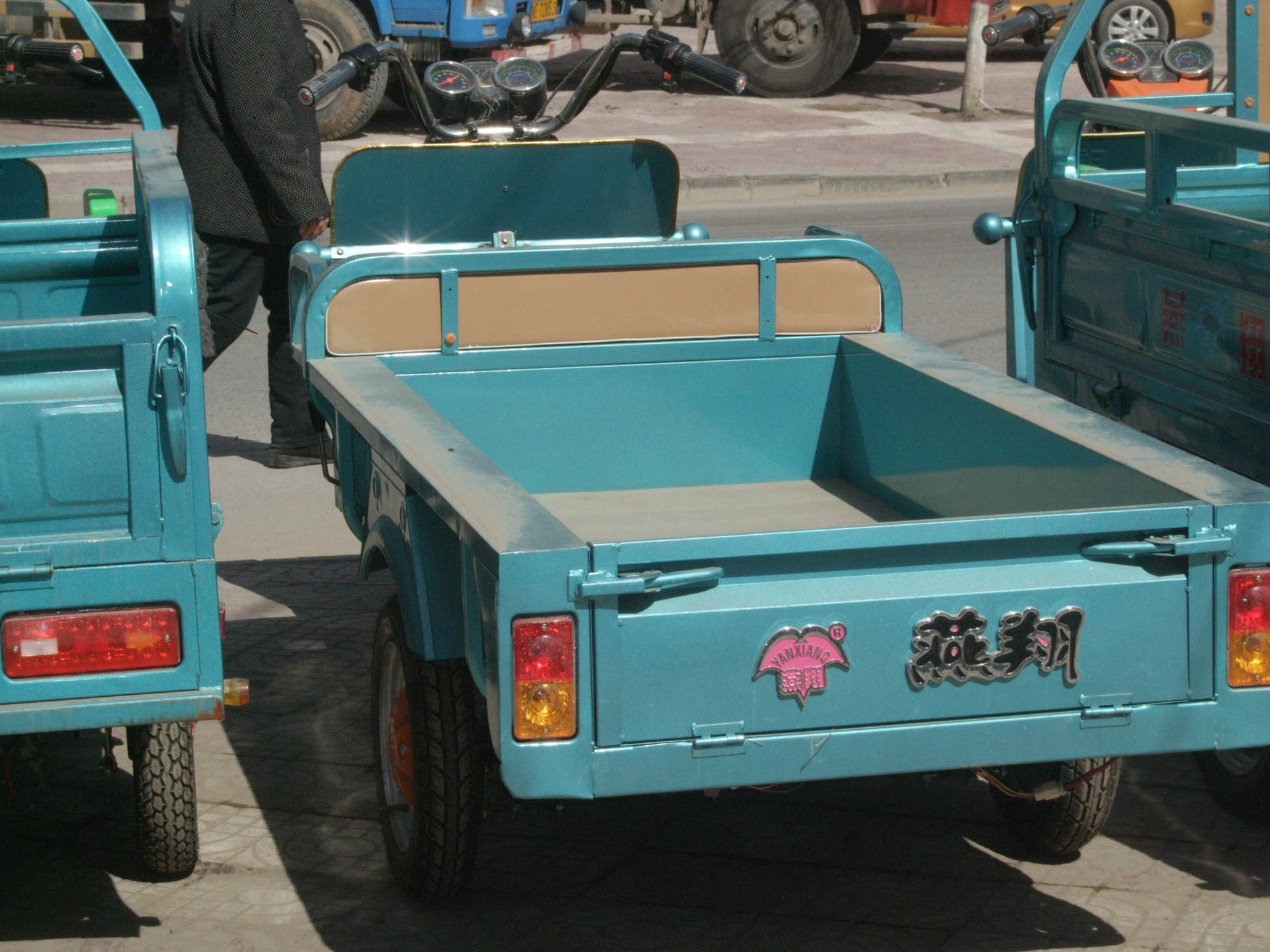 果园电动三轮车