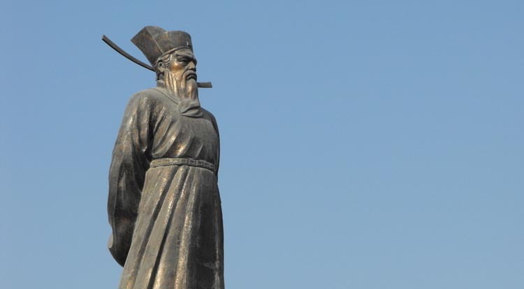 厂家制作广场建筑历史人物包拯包青天仿铜雕塑