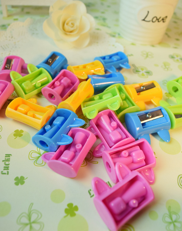 学生文具用品手动削笔器学生卷笔刀