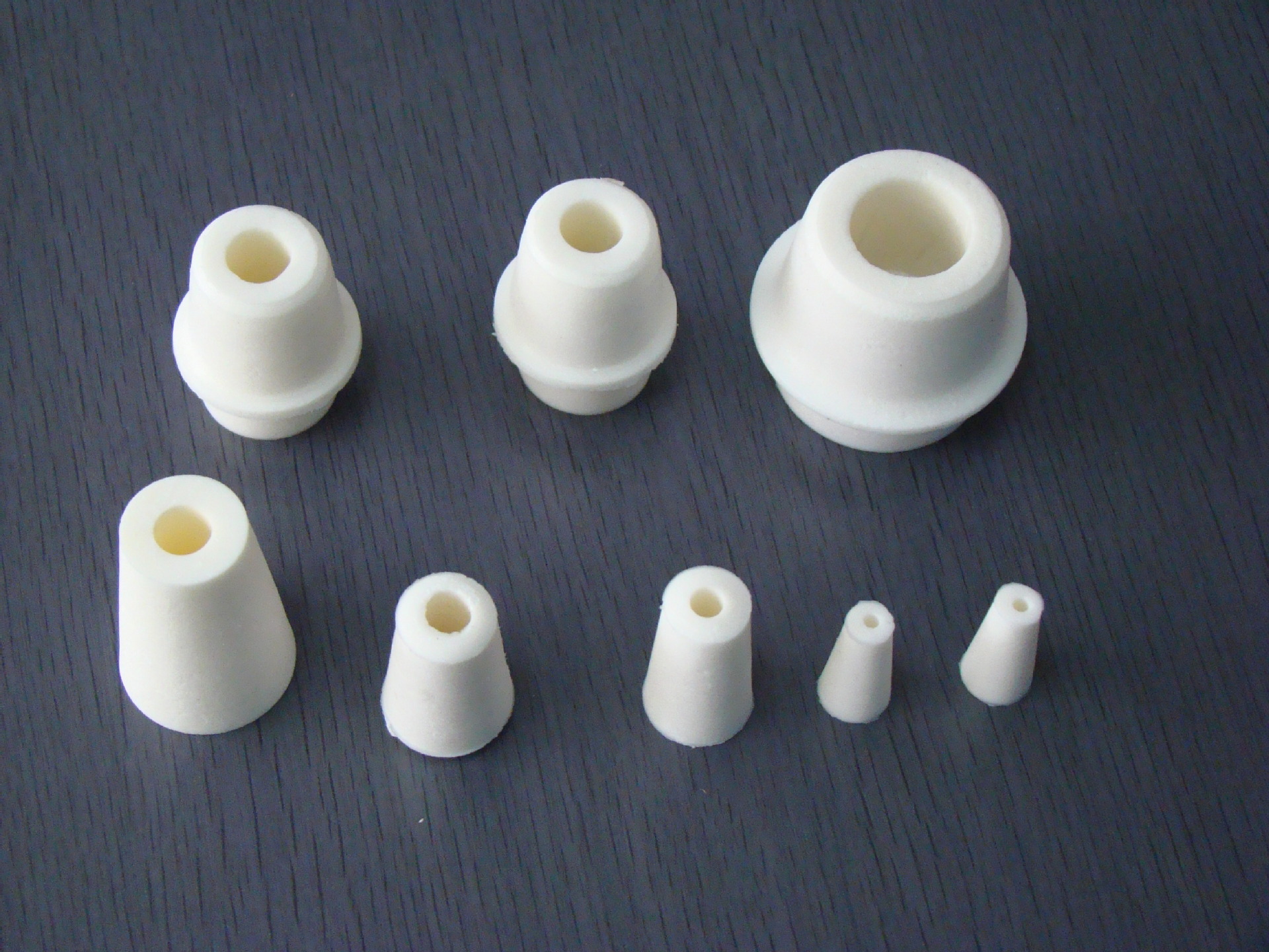 厂家直销,专业生产中性海绵硅胶塞