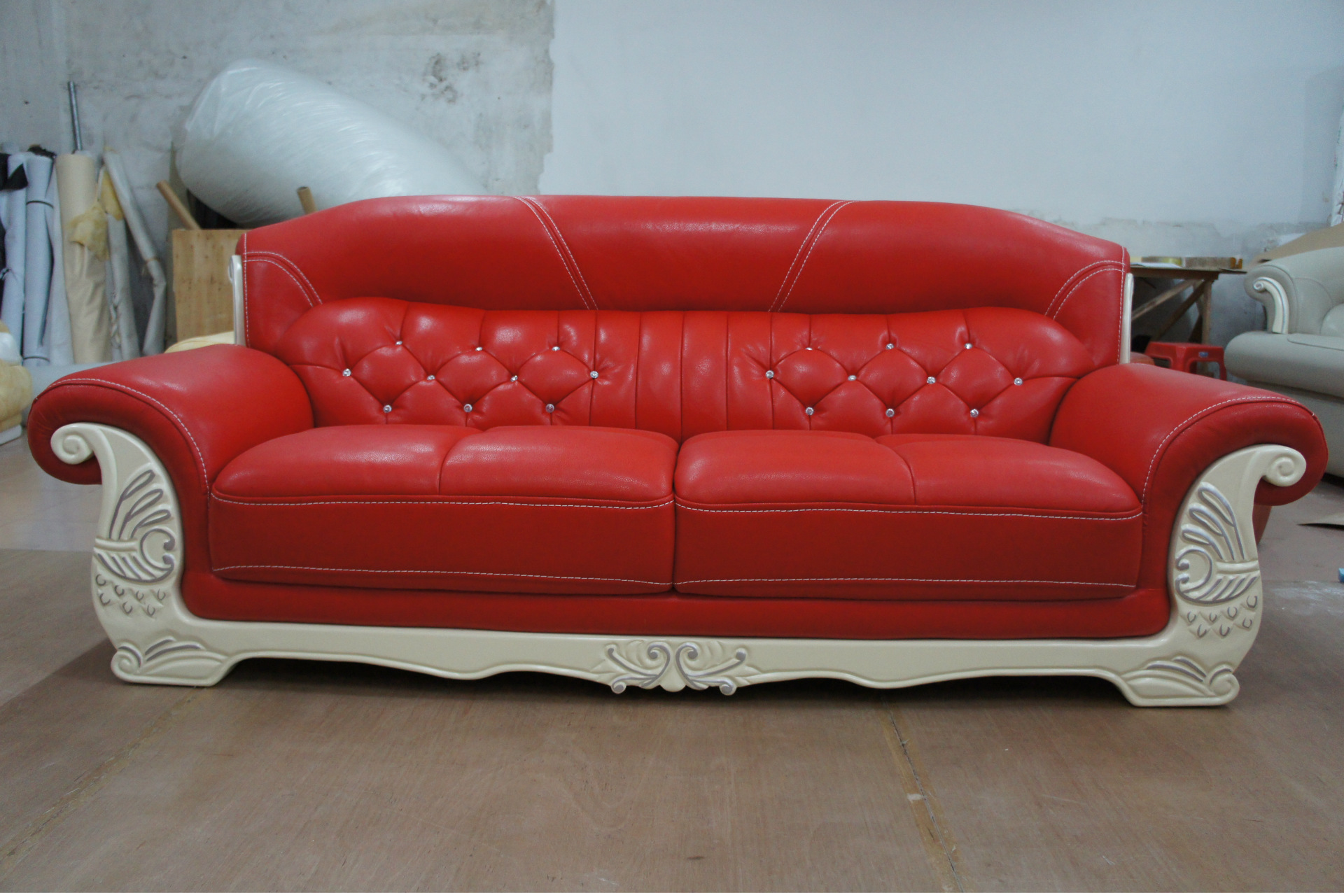 【帝梵世居】欧式风格经典时尚真皮沙发系列a836大红色阿里好资源