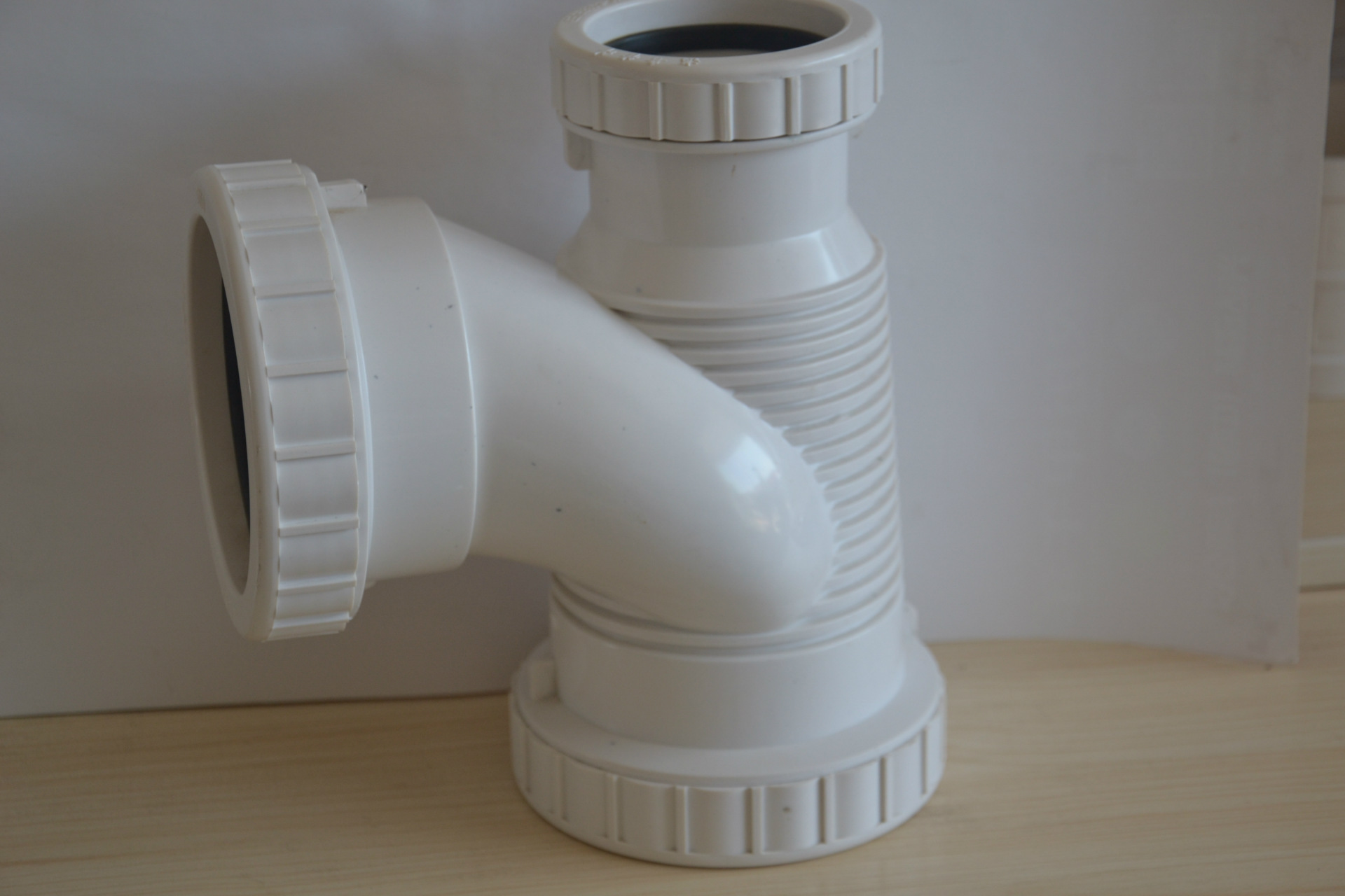 厂家批发110pvc排水三通配.