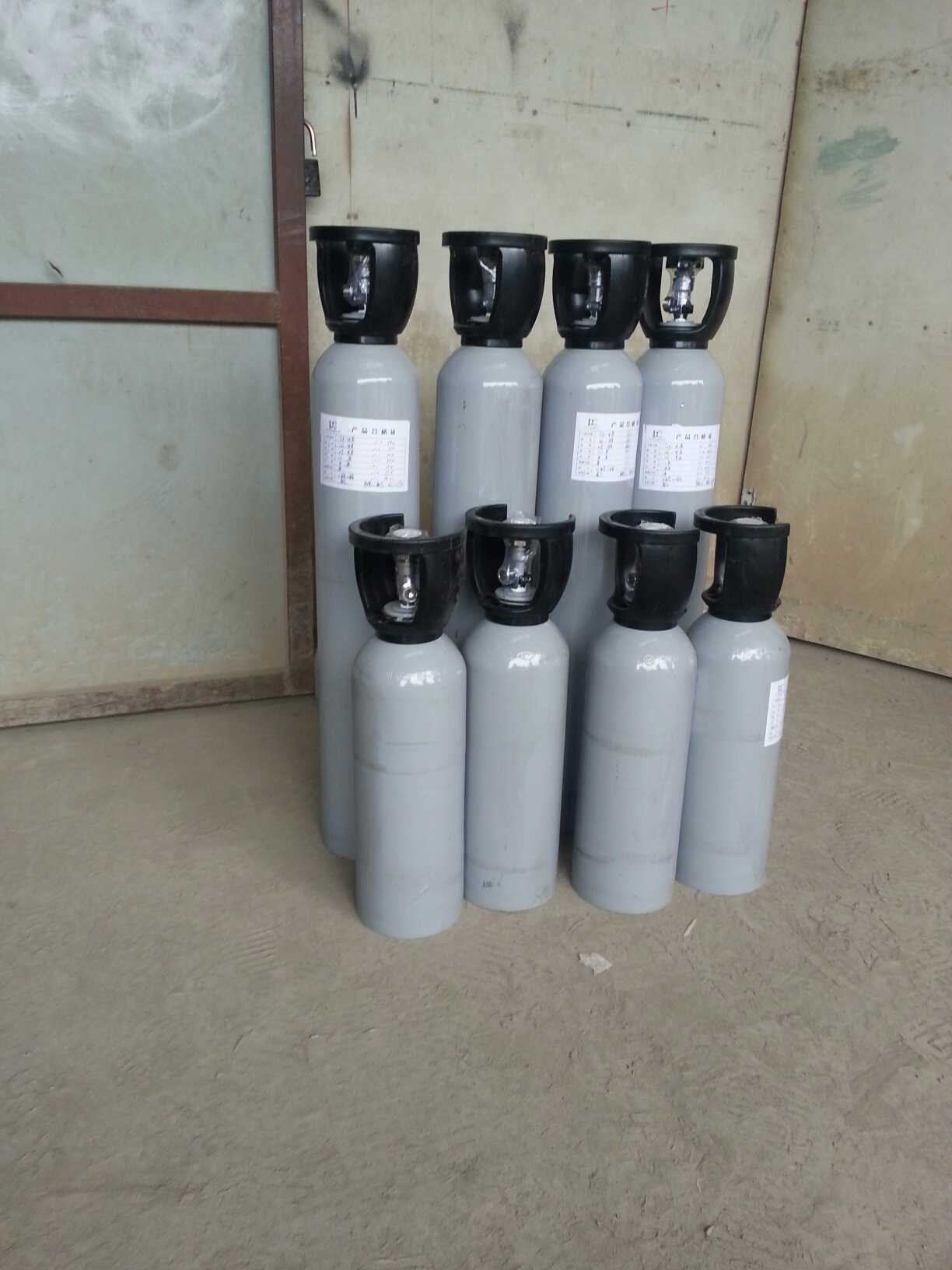 上海佳亚化工有限公司 经销批发的稀有气体,高纯气体,标准气体畅销