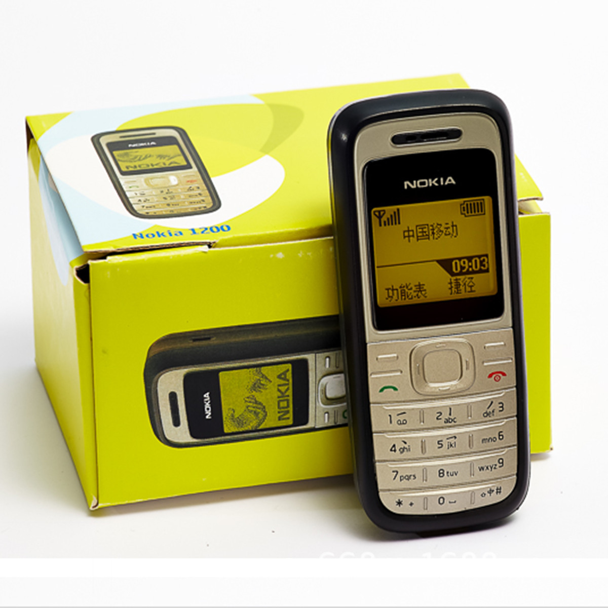 诺基亚1200手机直板黄屏老人待机王手电筒便宜备用手机