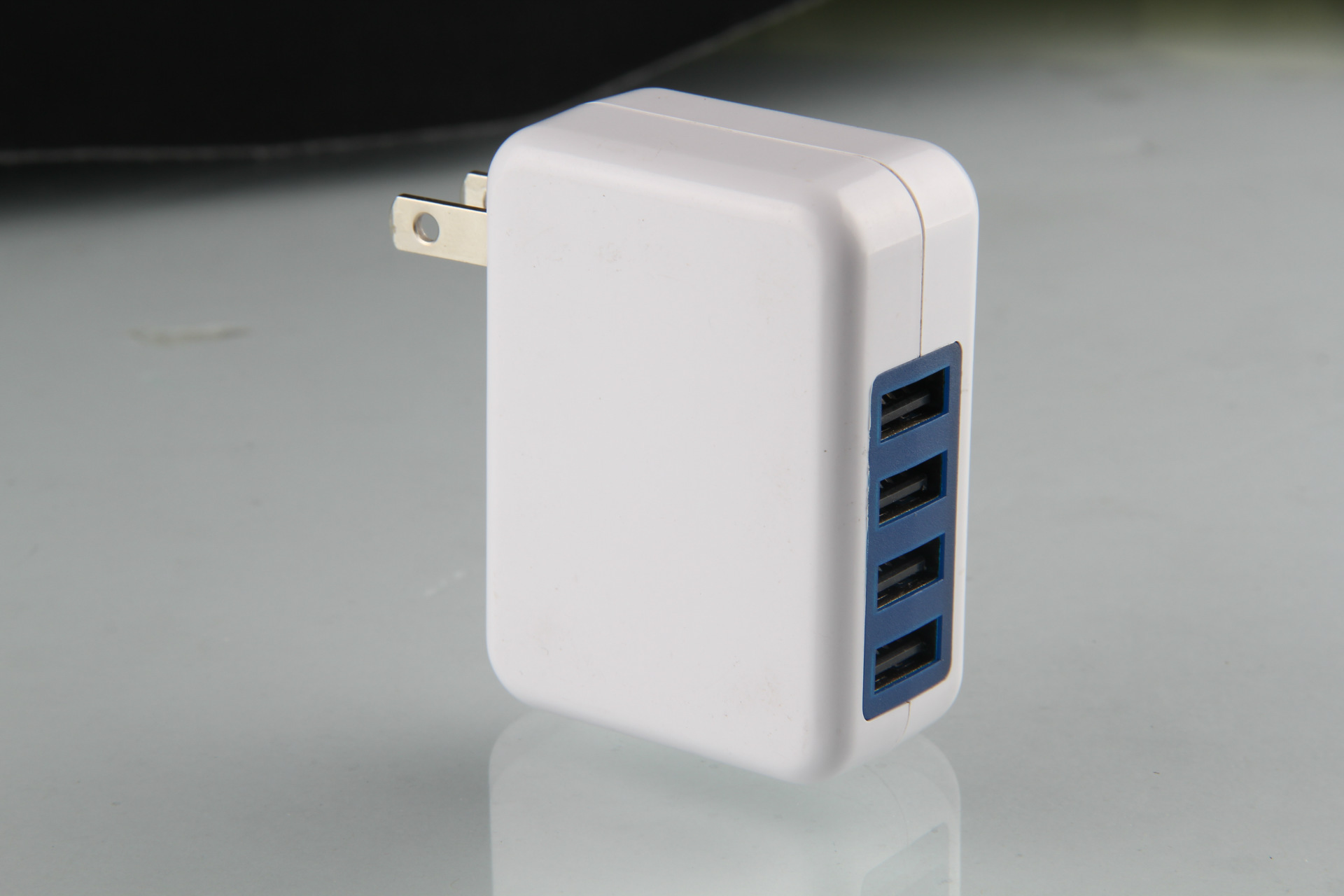 5v3.1a折叠式美规插墙式电源适配器 4口usb充电器图片_3