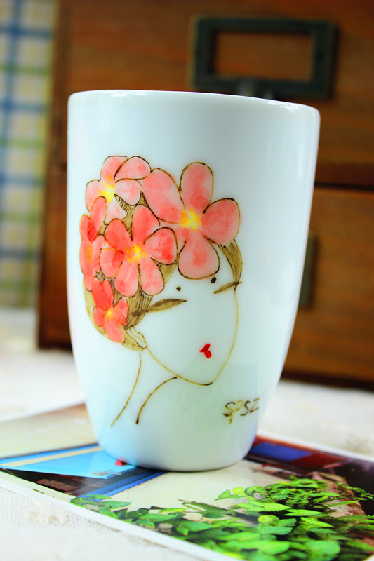 厂家直销创意手绘美女新品陶瓷随手杯宅男必备女神杯节日情人礼品