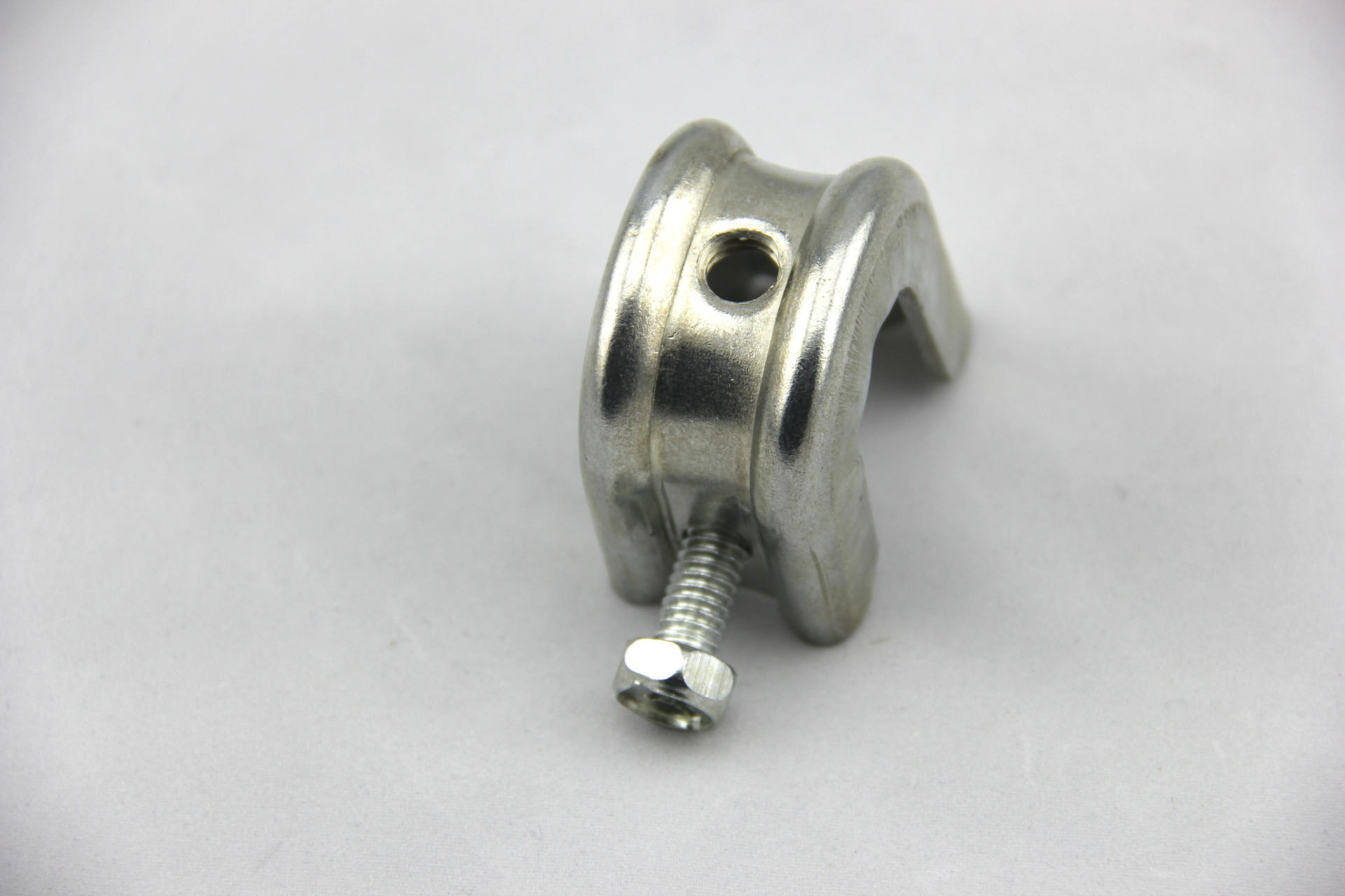 厂家直销优质出口镀锌管卡 吊卡