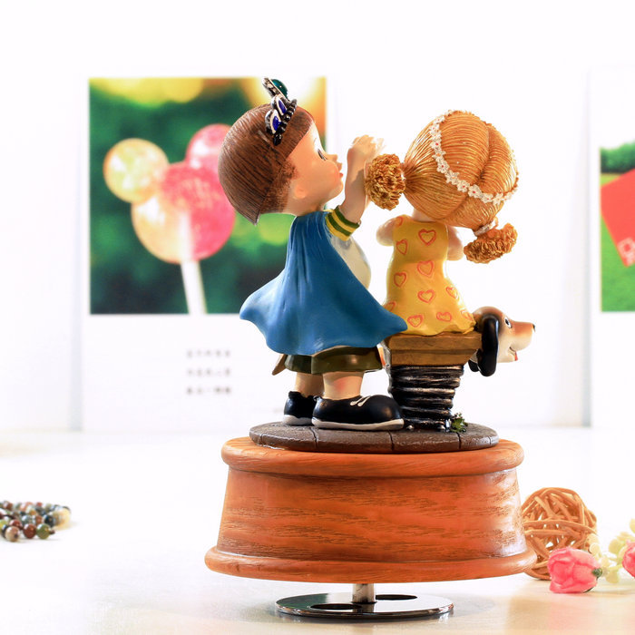 广东东莞王子与公主 音乐盒 八音盒 生日 创意 礼物 送男女朋友结婚