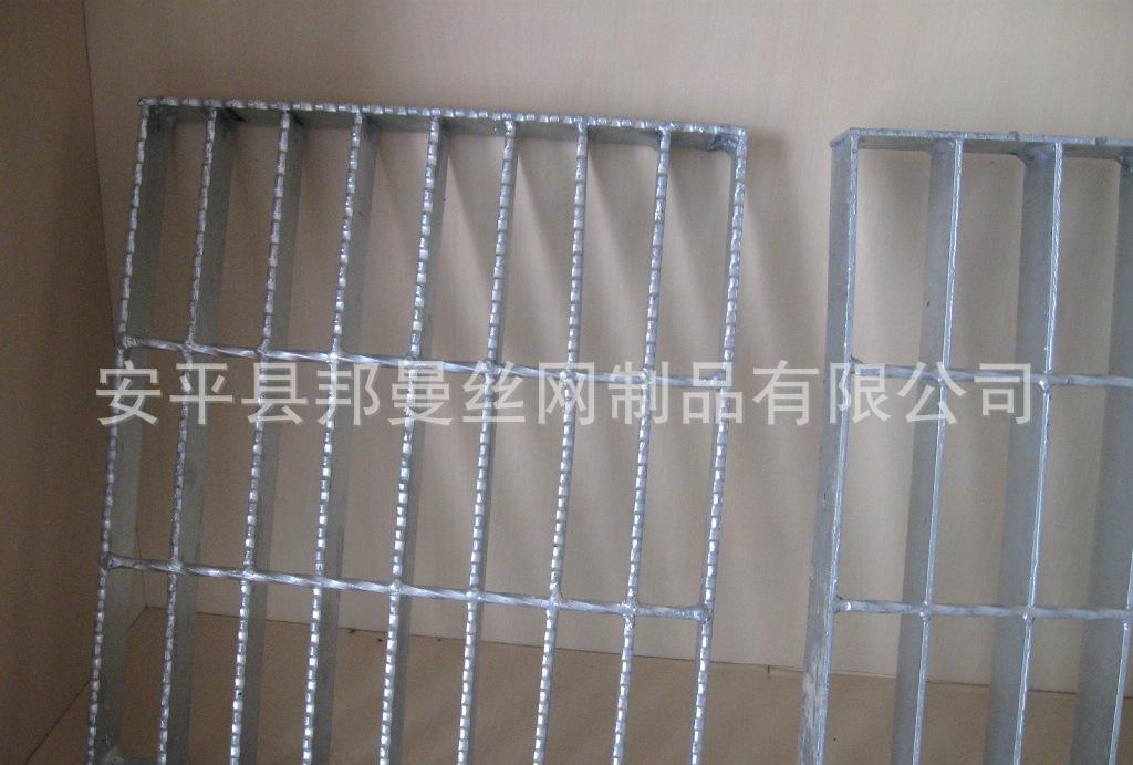 【专业生产上海 热镀锌钢栅格板 齿形钢格板 踏