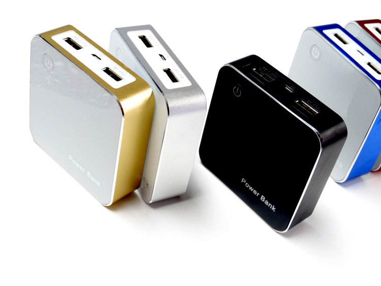 移动电源批发 厂家直销魔方移动电源 足9000毫安移动电源