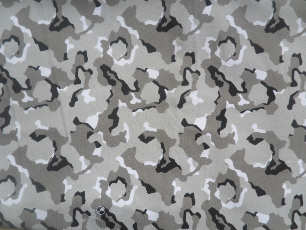 现货供应全棉印花布梭织迷彩布雪地迷彩布保安服面料