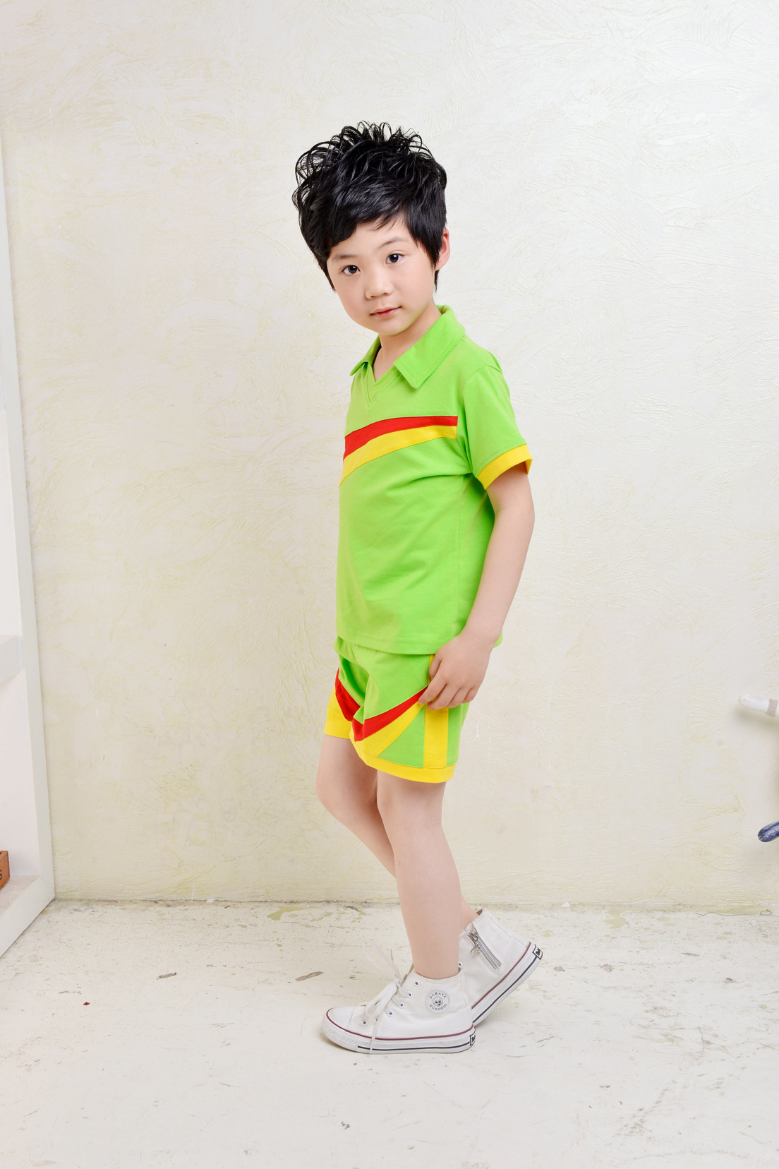 厂家直销幼儿园园服校服中小学生校服幼稚园儿童校服张军辉