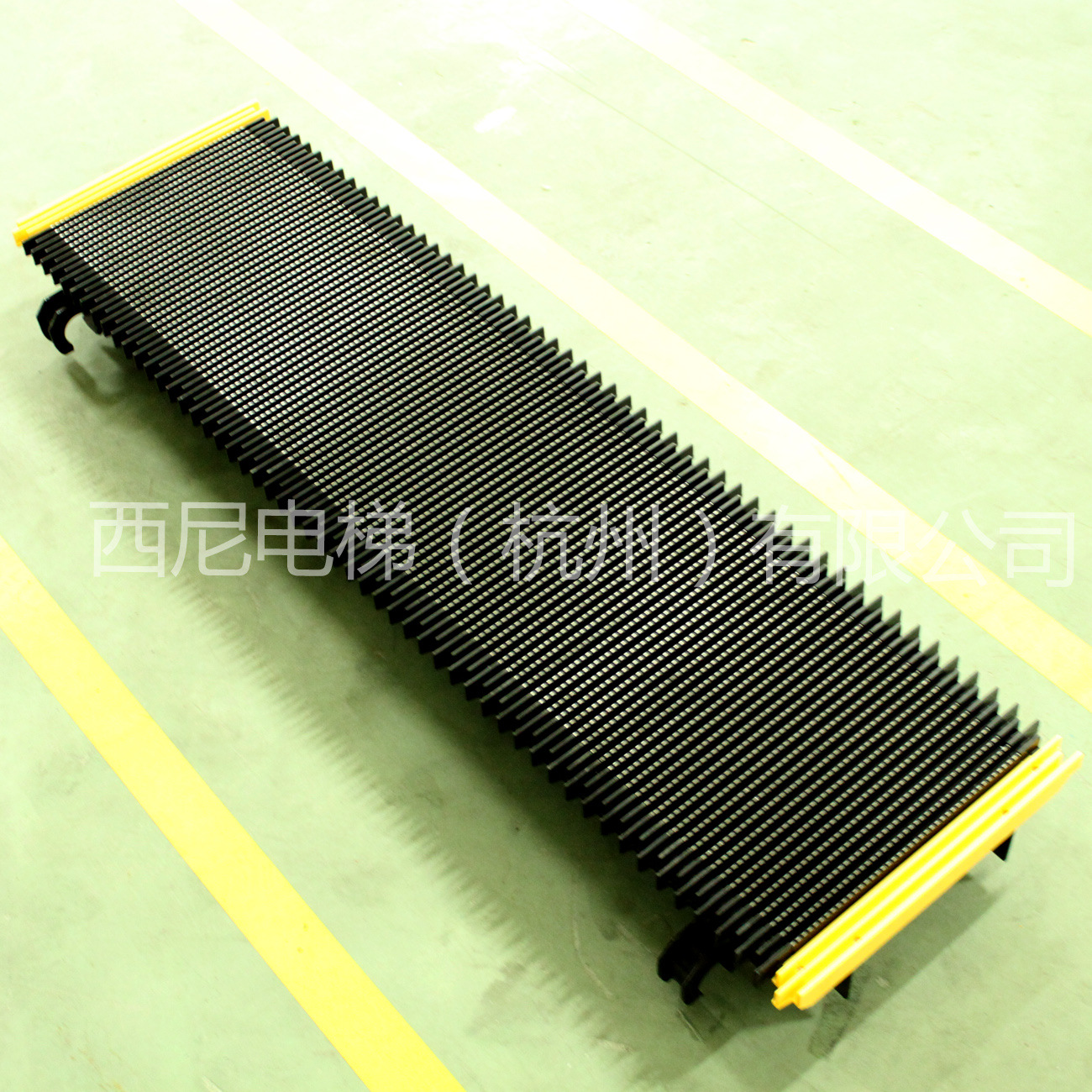 供应西尼自动人行道|人行道踏板(不锈钢)|商务与公共人行道踏板直销