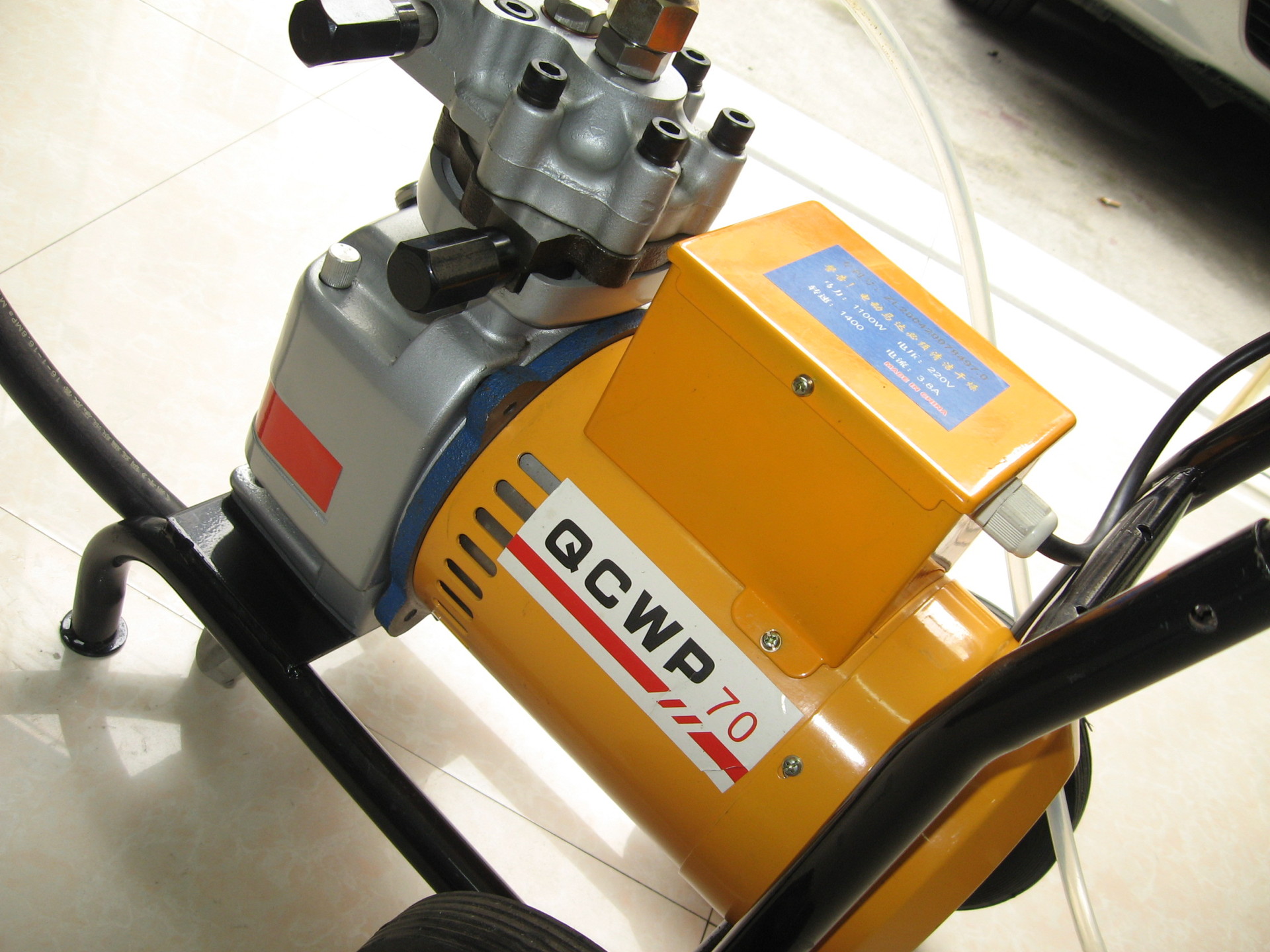 广东广州国产精品全超牌qcwp-3无气喷涂机 内外墙喷涂涂料设备价格