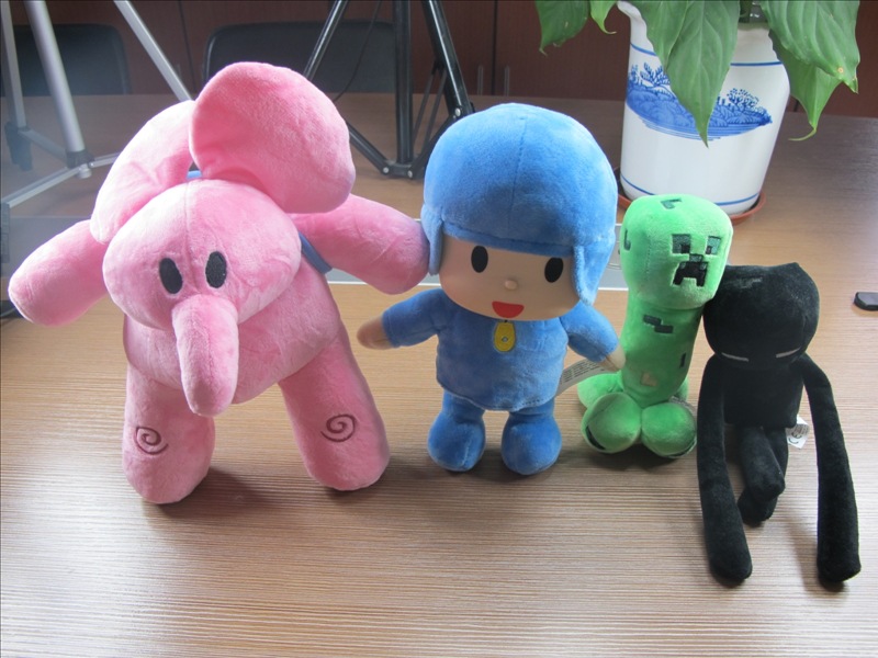 外贸pocoyo 小p优优 我是优优 小小的我 elly大象 毛绒玩具公仔
