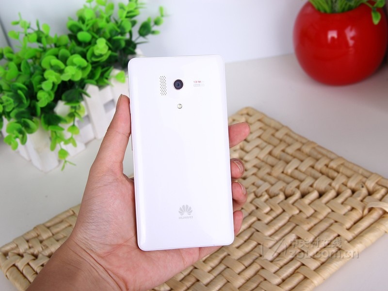 华为荣耀3(outdoor/联通版)四核android os 4.2/1310万像素