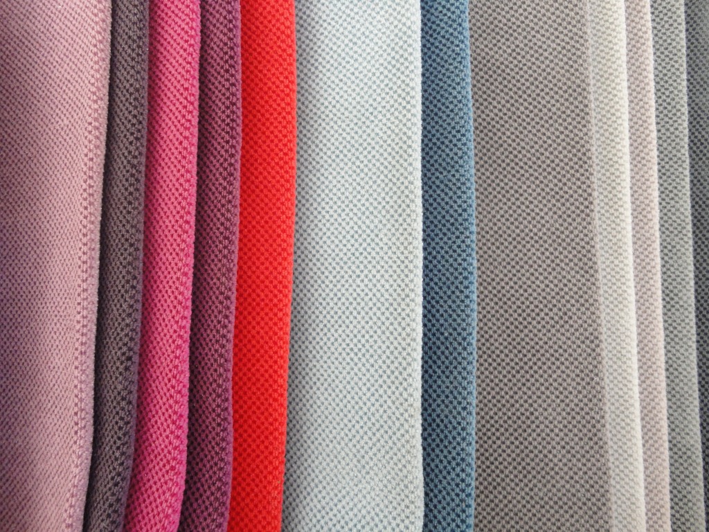 厂家直销 大花割绒沙发装饰布 家居工程面料