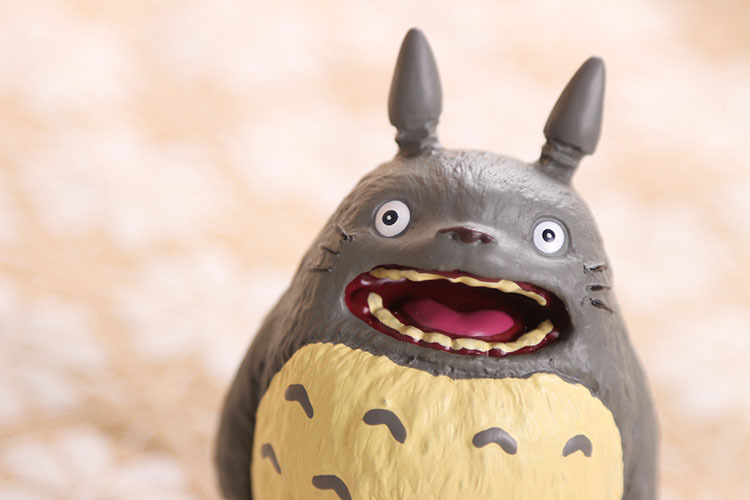 日本宫崎峻 totoro 开心大笑龙猫 树脂工艺品摆件