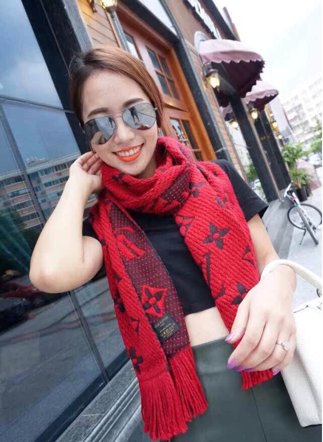 批发唐嫣明星同款大牌秋冬保暖四叶草长巾围巾披肩两用羊毛