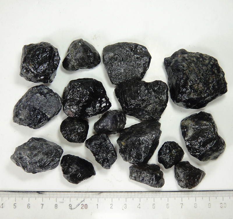 天然的堇青石教学标本,堇青石矿物原料及工艺品,1公斤计价