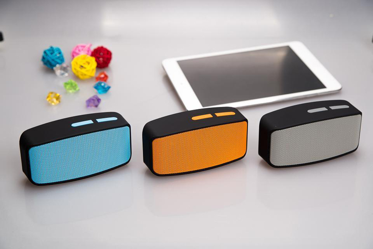 新款私模立体声蓝牙音响 bluetooth2.1 card tf fm承接开发定制