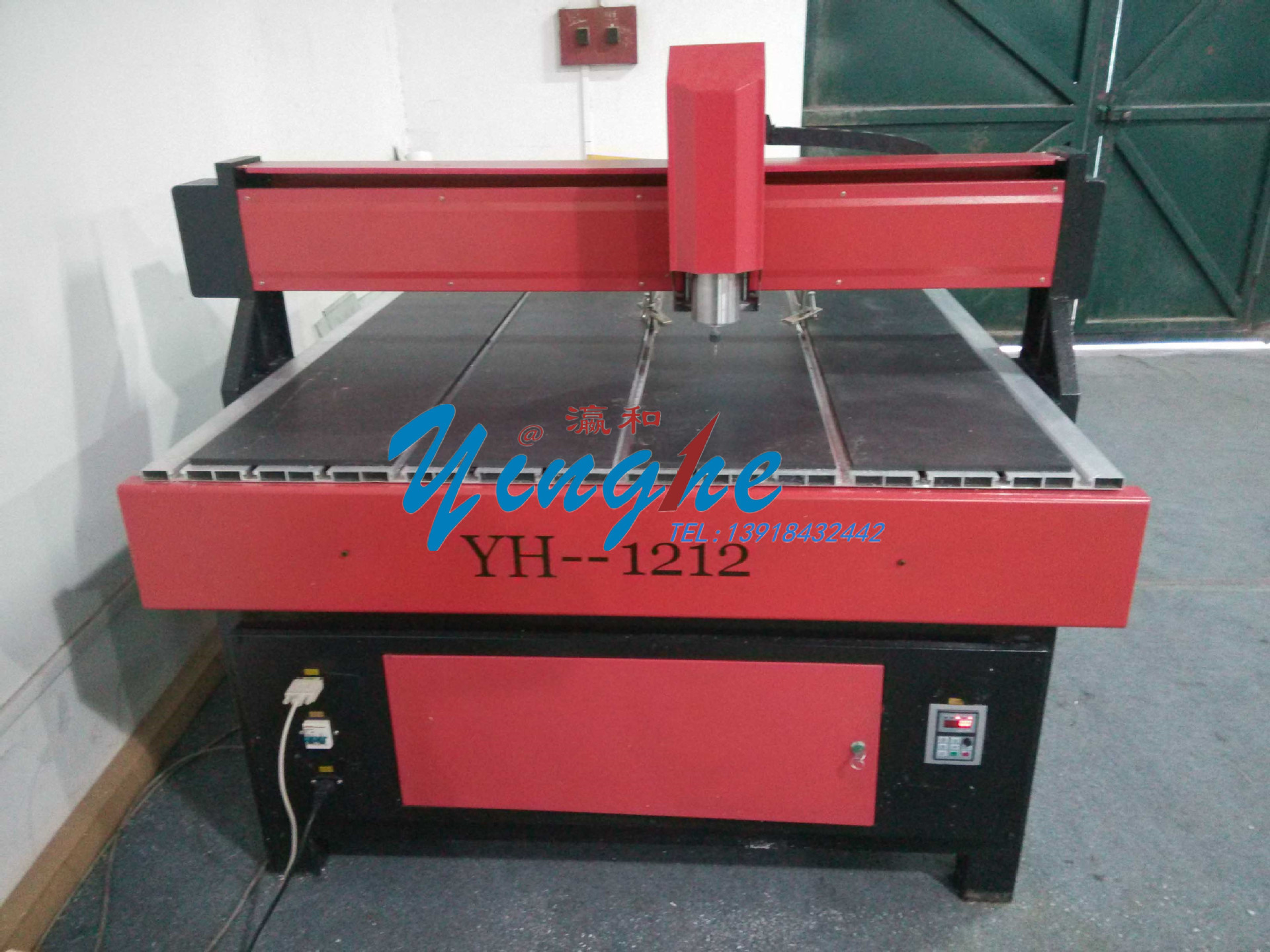 1225大型广告雕刻机 广告木工雕刻机CNC电脑雕刻机