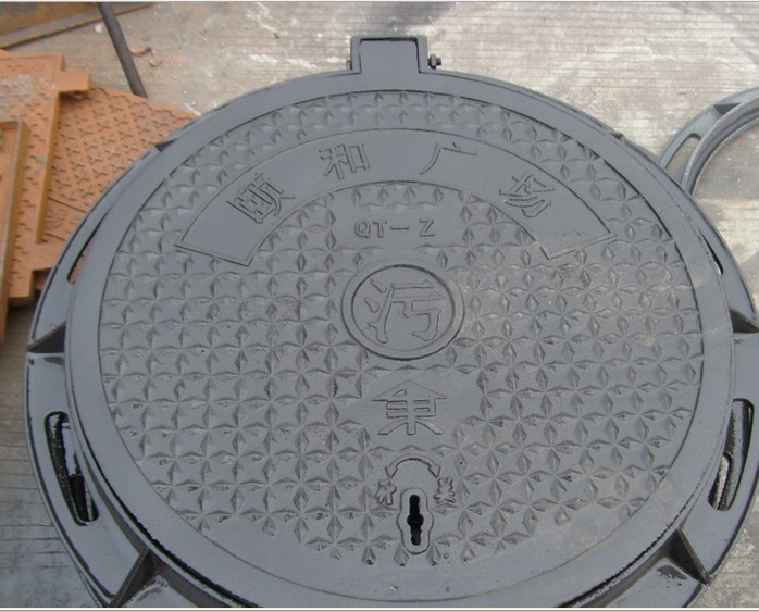 【恒通伟业定做球墨铸铁隐形包边井盖.201.水