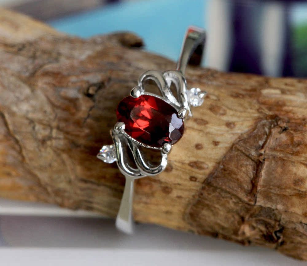朵尔蓝 天然石榴石戒指 925银女戒 时尚简单指环 可批发